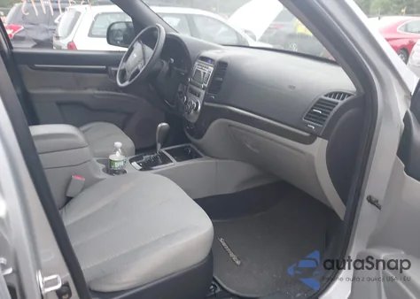 2009 Hyundai Santa Fe Gls from USA, damaged, VIN 5NMSG13D19H301477